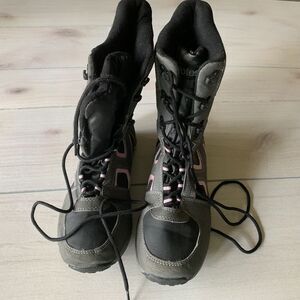 womens 9 totes rain snow‎ boots grey pink